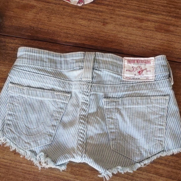 True Religion size 24/0 stripped shorts - Picture 2 of 2